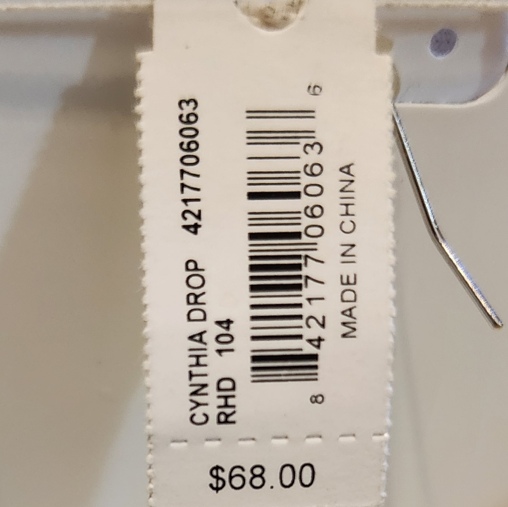 Kendra Scott Silver and White Hexagon Earrings. NO BOX INCLUDED - Picture 6 of 6